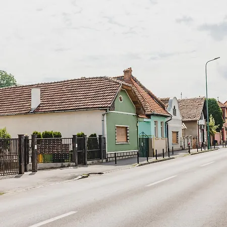 Schiller 57 - Free Private Parking Apartment