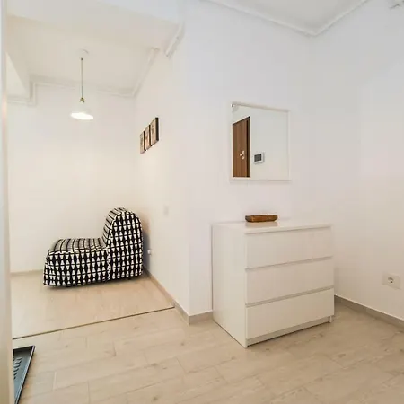 Appartement Cozy Near Old Town - Free Parking