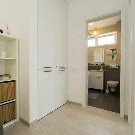 Schiller 57 - Free Private Parking Apartament *
