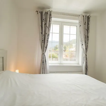 Апартаменты Cozy Near Old Town - Free Parking Брашов